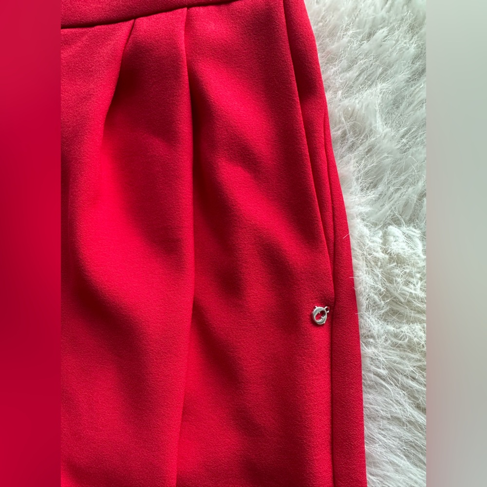 Otto’s’ Ame Vibrant Red Women's zipper and elastic waist back Shorts size 12 - Picture 6 of 14